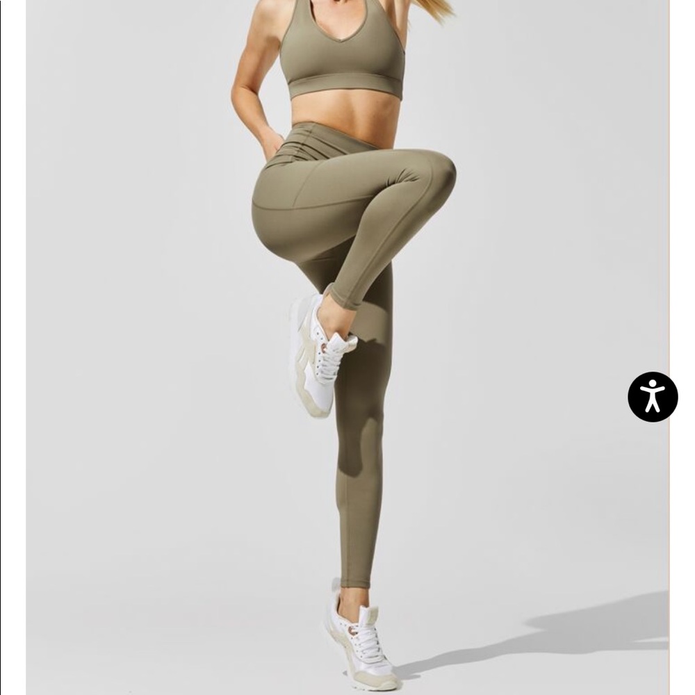 Carbon 38 bra and legging